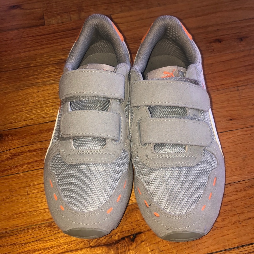 Puma boys Cabana Velcro Closure sneakers-Size1.5